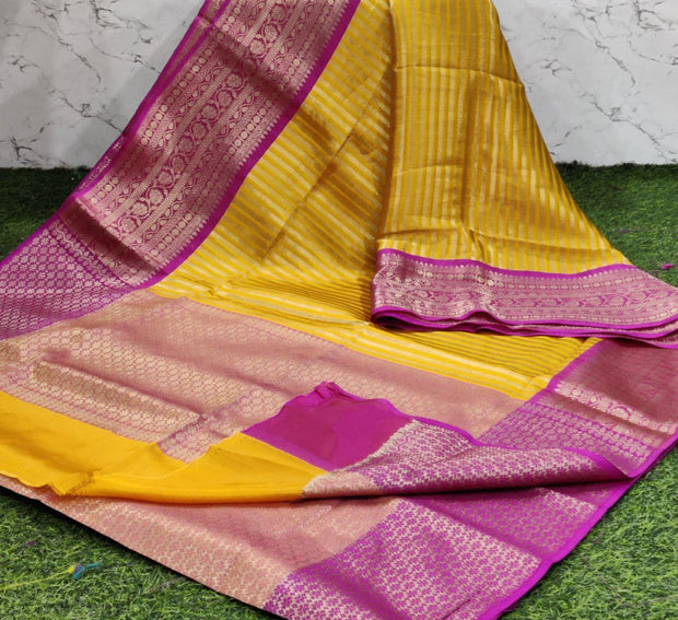 Yellow Vintage Pattu 14 I5-1