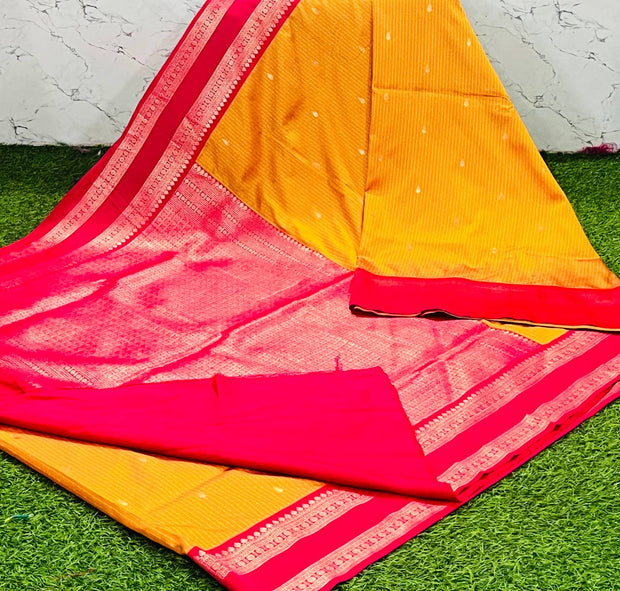 Yellow LW Vintage Pattu 28 I5-3