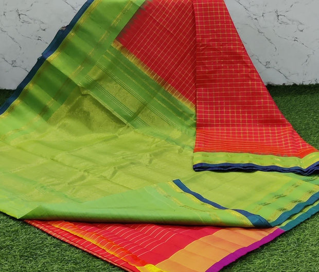 Tomato Red Gadwal Pattu 5 B5-5