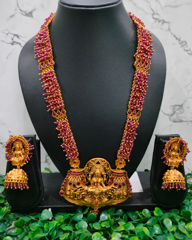 Pink Beaded Neckpiece With Earrings