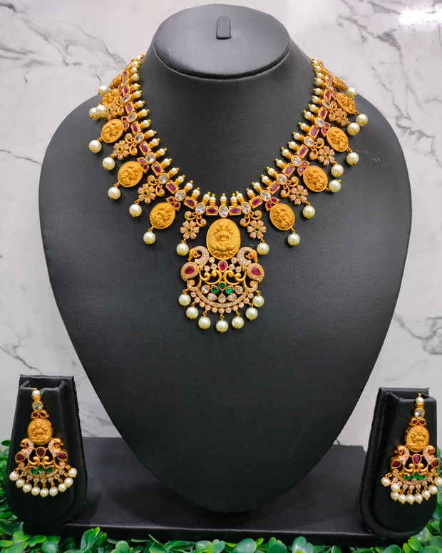 Golden Neckpiece With Beads And Earrings