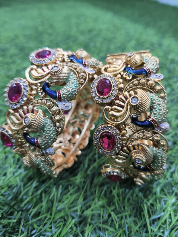 Peacock Bangales 1JUL10E