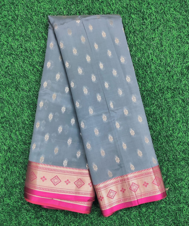 Grey Lw Pattu 1AUG7E