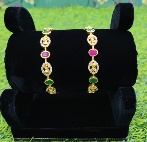 Kempu and Emerald 20 I4-10E