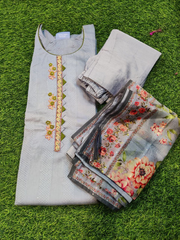 Grey Georgette 15MAY5E
