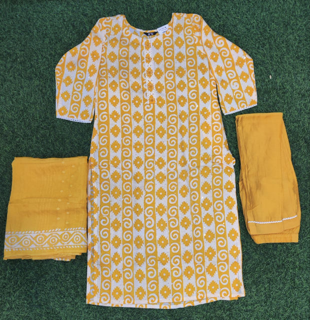 Yellow  Dress 18JUN15E