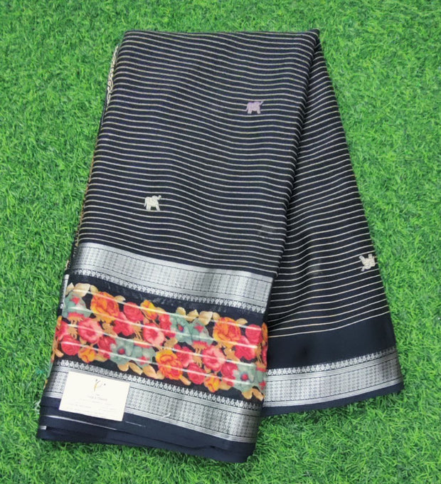 Black Floral 12 E5-5E