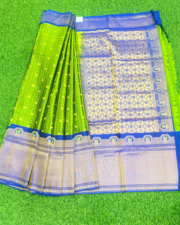 Green Dual Shaded Gadwal Pattu GD007